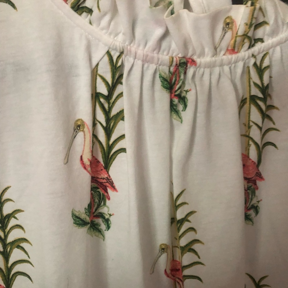 Ann Taylor Factory sleeveless top with ruffle neck. Size XL